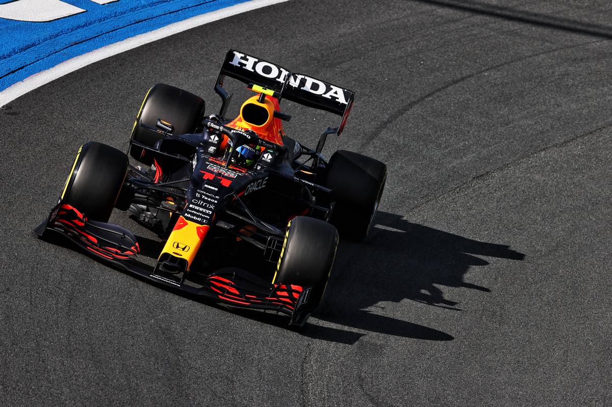 Sergio Perez (MEX) Red Bull Racing RB16B. 03.09.2021. Formula 1 World Championship, Rd 13, Dutch Grand Prix, Zandvoort