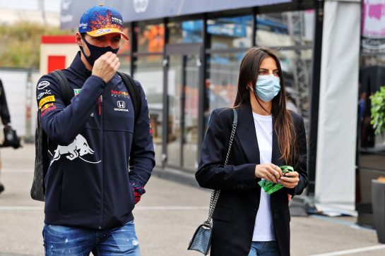 Max Verstappen (NLD) Red Bull Racing with his girlfriend Kelly Piquet (BRA).
04.09.2021. Formula 1 World Championship, Rd 13, Dutch Grand Prix, Zandvoort, Netherlands, Qualifying Day.
- www.xpbimages.com, EMail: requests@xpbimages.com © Copyright: Moy / XPB Images