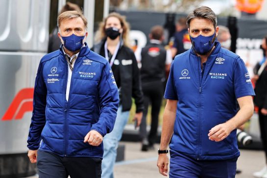 Jost Capito (GER) Williams Racing Chief Executive Officer (Left).
04.09.2021. Formula 1 World Championship, Rd 13, Dutch Grand Prix, Zandvoort, Netherlands, Qualifying Day.
- www.xpbimages.com, EMail: requests@xpbimages.com © Copyright: Moy / XPB Images