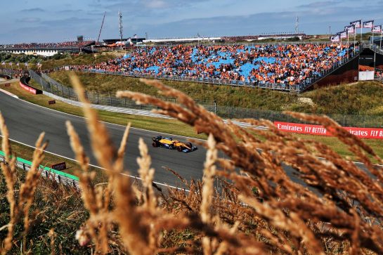Daniel Ricciardo (AUS) McLaren MCL35M.
04.09.2021. Formula 1 World Championship, Rd 13, Dutch Grand Prix, Zandvoort, Netherlands, Qualifying Day.
- www.xpbimages.com, EMail: requests@xpbimages.com © Copyright: Batchelor / XPB Images