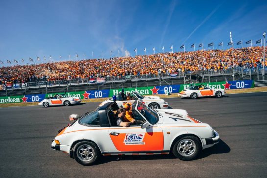 Circuit atmosphere - parade.
05.09.2021. Formula 1 World Championship, Rd 13, Dutch Grand Prix, Zandvoort, Netherlands, Race Day.
- www.xpbimages.com, EMail: requests@xpbimages.com © Copyright: Bearne / XPB Images