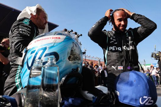 Valtteri Bottas (FIN), Mercedes AMG F1 and Lewis Hamilton (GBR), Mercedes AMG F1  
05.09.2021. Formula 1 World Championship, Rd 13, Dutch Grand Prix, Zandvoort, Netherlands, Race Day.
- www.xpbimages.com, EMail: requests@xpbimages.com © Copyright: Charniaux / XPB Images