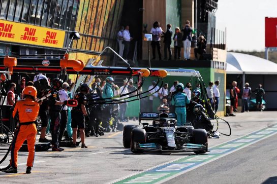 Lewis Hamilton (GBR) Mercedes AMG F1 W12.
05.09.2021. Formula 1 World Championship, Rd 13, Dutch Grand Prix, Zandvoort, Netherlands, Race Day.
- www.xpbimages.com, EMail: requests@xpbimages.com © Copyright: Moy / XPB Images