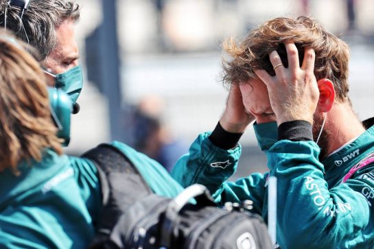 Sebastian Vettel (GER) Aston Martin F1 Team on the grid.
05.09.2021. Formula 1 World Championship, Rd 13, Dutch Grand Prix, Zandvoort, Netherlands, Race Day.
- www.xpbimages.com, EMail: requests@xpbimages.com © Copyright: Batchelor / XPB Images