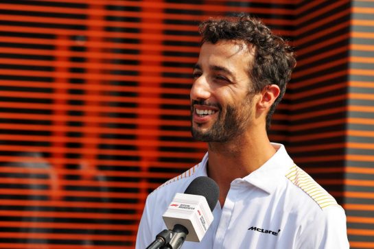Daniel Ricciardo (AUS) McLaren.  09.09.2021.  Campeonato del Mundo de Fórmula 1, Rd 14, Gran Premio de Italia, Monza, Italia, Día de Preparación.  - www.xpbimages.com, correo electrónico: request@xpbimages.com © Copyright: Moy / XPB Images