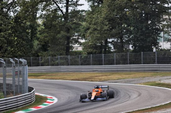 Daniel Ricciardo (AUS) McLaren MCL35M.
10.09.2021. Formula 1 World Championship, Rd 14, Italian Grand Prix, Monza, Italy, Qualifying Day.
- www.xpbimages.com, EMail: requests@xpbimages.com © Copyright: Charniaux / XPB Images