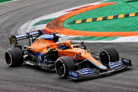Daniel Ricciardo (AUS) McLaren MCL35M.
10.09.2021. Formula 1 World Championship, Rd 14, Italian Grand Prix, Monza, Italy, Qualifying Day.
- www.xpbimages.com, EMail: requests@xpbimages.com © Copyright: Batchelor / XPB Images