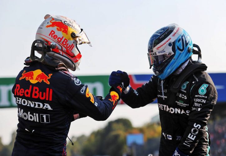 Max Verstappen (NLD) Red Bull Racing, who finished second, celebrates his pole position with first placed finisher Valtteri Bottas (FIN) Mercedes AMG F1, in Sprint parc ferme. 11.09.2021. Formula 1 World Championship, Rd 14, Italian Grand Prix, Monza