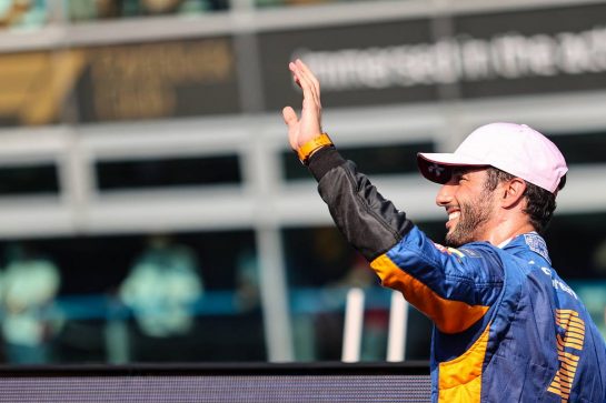 Daniel Ricciardo (AUS), McLaren F1 Team 
11.09.2021. Formula 1 World Championship, Rd 14, Italian Grand Prix, Monza, Italy, Sprint Day.
- www.xpbimages.com, EMail: requests@xpbimages.com © Copyright: Charniaux / XPB Images