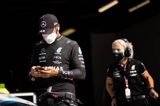 Lewis Hamilton (GBR) Mercedes AMG F1.
11.09.2021. Formula 1 World Championship, Rd 14, Italian Grand Prix, Monza, Italy, Sprint Day.
- www.xpbimages.com, EMail: requests@xpbimages.com © Copyright: Bearne / XPB Images