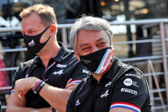 (L to R): Laurent Rossi (FRA) Alpine Chief Executive Officer with Luca de Meo (ITA) Groupe Renault Chief Executive Officer.
12.09.2021. Formula 1 World Championship, Rd 14, Italian Grand Prix, Monza, Italy, Race Day.
- www.xpbimages.com, EMail: requests@xpbimages.com © Copyright: Moy / XPB Images