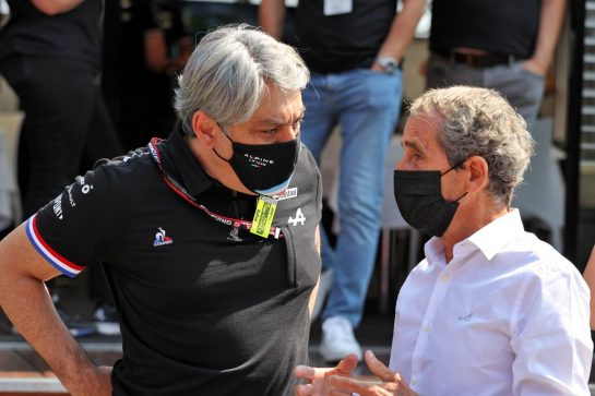 (L to R): Luca de Meo (ITA) Groupe Renault Chief Executive Officer with Alain Prost (FRA) Alpine F1 Team Non-Executive Director.
12.09.2021. Formula 1 World Championship, Rd 14, Italian Grand Prix, Monza, Italy, Race Day.
- www.xpbimages.com, EMail: requests@xpbimages.com © Copyright: Moy / XPB Images