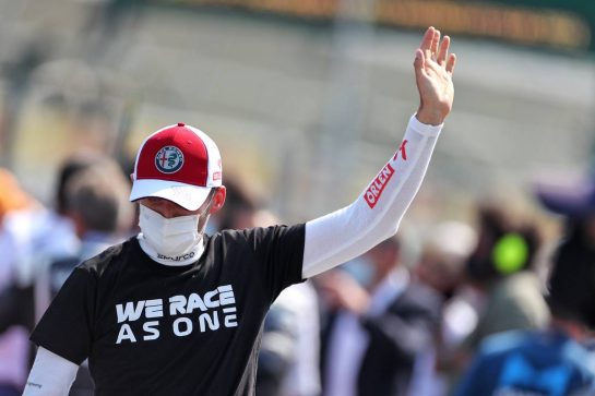 Robert Kubica (POL) Alfa Romeo Racing Reserve Driver on the grid.
12.09.2021. Formula 1 World Championship, Rd 14, Italian Grand Prix, Monza, Italy, Race Day.
- www.xpbimages.com, EMail: requests@xpbimages.com © Copyright: Charniaux / XPB Images