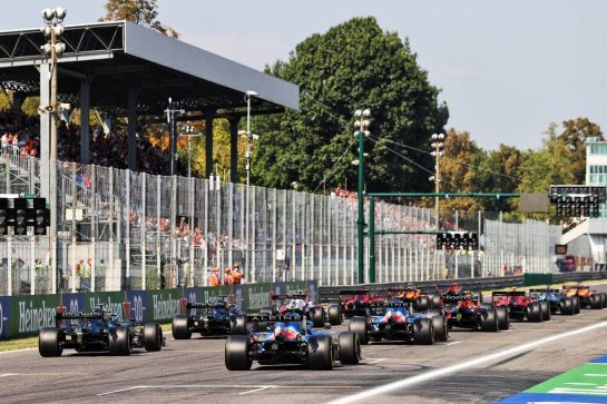 Esteban Ocon (FRA) Alpine F1 Team A521 at the start of the race.
12.09.2021. Formula 1 World Championship, Rd 14, Italian Grand Prix, Monza, Italy, Race Day.
- www.xpbimages.com, EMail: requests@xpbimages.com © Copyright: Moy / XPB Images