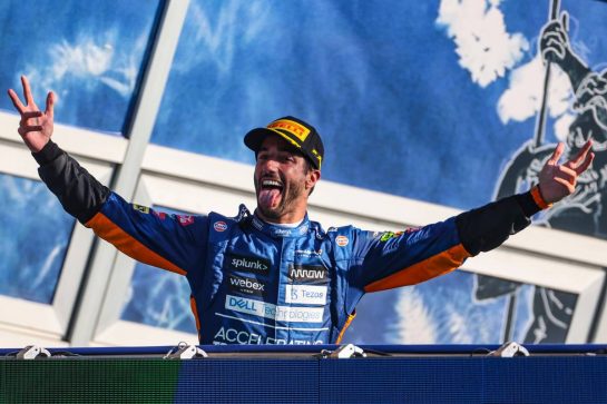 Daniel Ricciardo (AUS), McLaren F1 Team 12.09.2021. Formula 1 World Championship, Rd 14, Italian Grand Prix, Monza, Italy, Race Day.- www.xpbimages.com, EMail: requests@xpbimages.com © Copyright: Charniaux / XPB Images