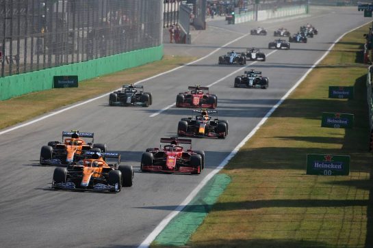 Daniel Ricciardo (AUS) McLaren MCL35M.
12.09.2021. Formula 1 World Championship, Rd 14, Italian Grand Prix, Monza, Italy, Race Day.
- www.xpbimages.com, EMail: requests@xpbimages.com © Copyright: XPB Images