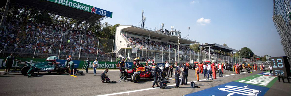 Sergio Perez (MEX) Red Bull Racing RB16B on the grid. 12.09.2021. Formula 1 World Championship, Rd 14, Italian Grand Prix, Monza