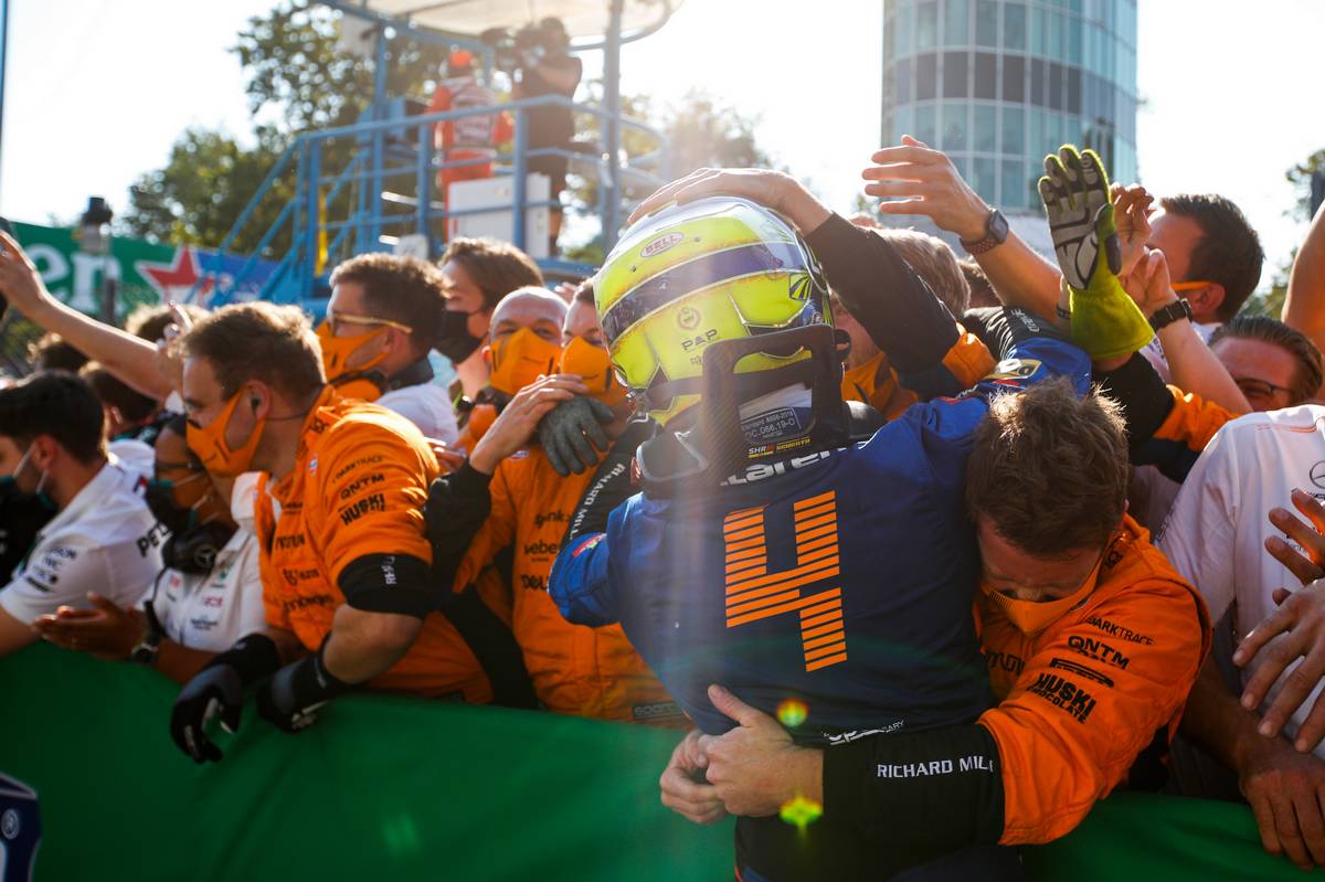 Lando Norris (GBR) McLaren celebrates his second position with the team in parc ferme. 12.09.2021. Formula 1 World Championship, Rd 14, Italian Grand Prix, Monza