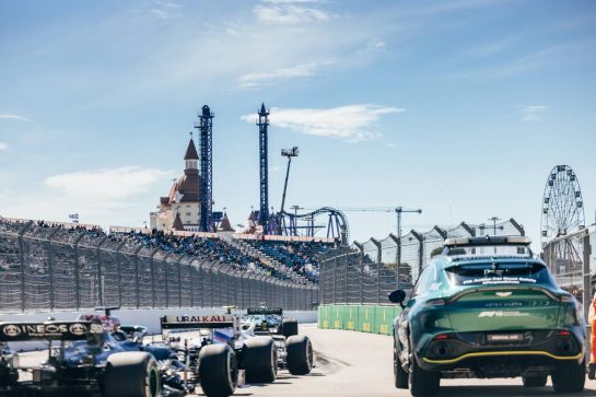 Sebastian Vettel (GER) Aston Martin F1 Team AMR21.
24.09.2021. Formula 1 World Championship, Rd 15, Russian Grand Prix, Sochi Autodrom, Sochi, Russia, Practice Day.
- www.xpbimages.com, EMail: requests@xpbimages.com © Copyright: Bearne / XPB Images
