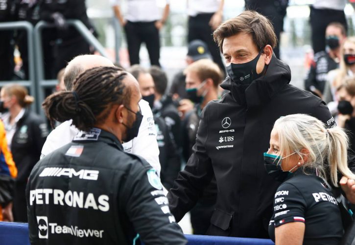 Toto Wolff (GER) Mercedes AMG F1 Shareholder and Executive Director with Angela Cullen (NZL) Mercedes AMG F1 Physiotherapist and race winner Lewis Hamilton (GBR) Mercedes AMG F1 in parc ferme. 26.09.2021. Formula 1 World Championship, Rd 15, Russian Grand Prix, Sochi