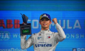 Russell says 'fantastic' de Vries deserves shot at F1