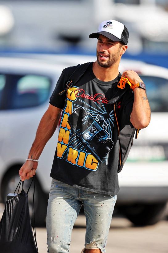 Daniel Ricciardo (AUS) McLaren.
07.10.2021. Formula 1 World Championship, Rd 16, Turkish Grand Prix, Istanbul, Turkey, Preparation Day.
- www.xpbimages.com, EMail: requests@xpbimages.com © Copyright: Moy / XPB Images