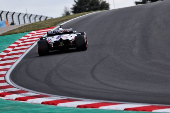 Mick Schumacher (GER) Haas VF-21.
08.10.2021 Formula 1 World Championship, Rd 16, Turkish Grand Prix, Istanbul, Turkey, Practice Day.
- www.xpbimages.com, EMail: requests@xpbimages.com © Copyright: Batchelor / XPB Images