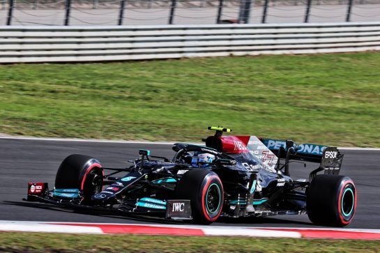 Valtteri Bottas (FIN) Mercedes AMG F1 W12.
08.10.2021 Formula 1 World Championship, Rd 16, Turkish Grand Prix, Istanbul, Turkey, Practice Day.
- www.xpbimages.com, EMail: requests@xpbimages.com © Copyright: Batchelor / XPB Images