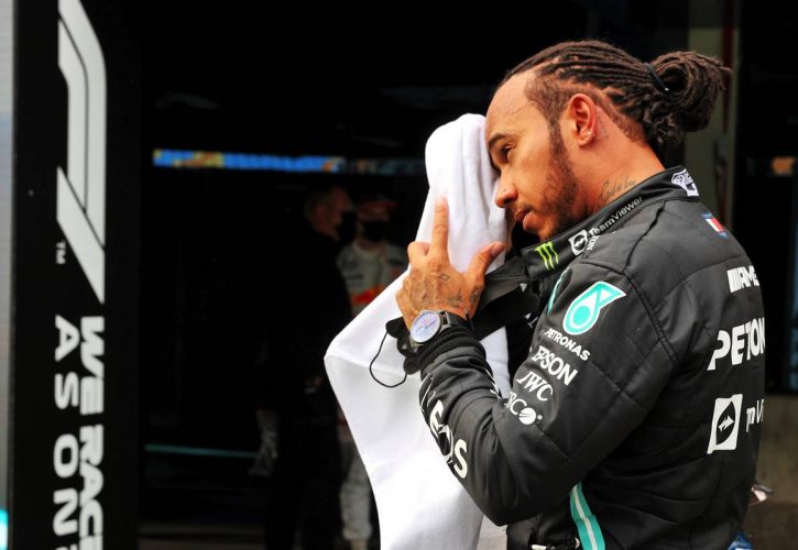 Fastest in qualifying Lewis Hamilton (GBR) Mercedes AMG F1 in parc ferme. 09.10.2021. Formula 1 World Championship, Rd 16, Turkish Grand Prix, Istanbul