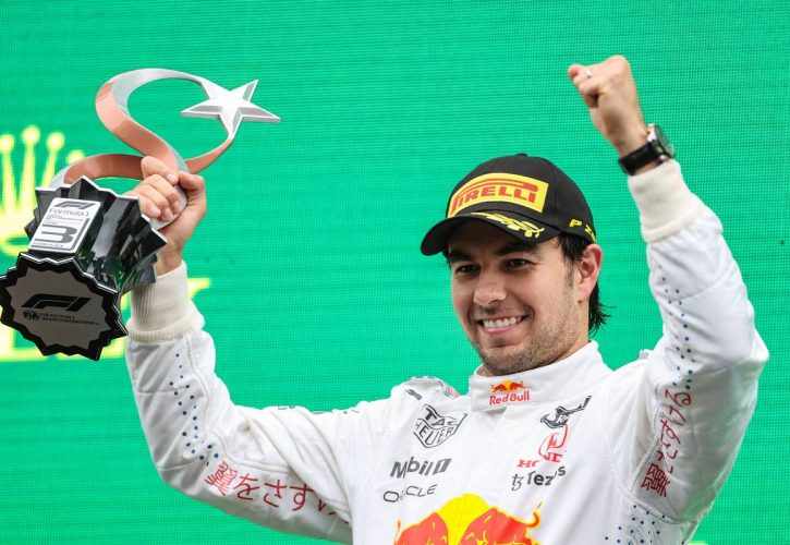Sergio Perez (MEX) Red Bull Racing celebrates his third position on the podium. 10.10.2021. Formula 1 World Championship, Rd 16, Turkish Grand Prix, Istanbul