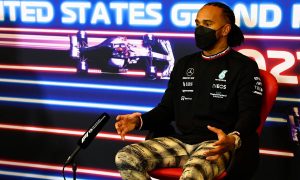 Hamilton bracing for 'incredibly difficult' title showdown