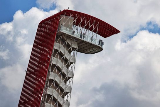 Circuit atmosphere - viewing tower.
22.10.2021. Formula 1 World Championship, Rd 17, United States Grand Prix, Austin, Texas, USA, Practice Day.
- www.xpbimages.com, EMail: requests@xpbimages.com © Copyright: Moy / XPB Images