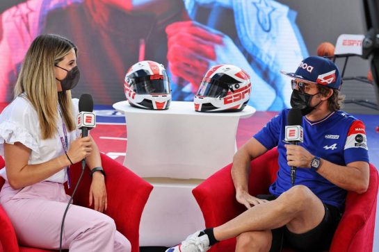 Fernando Alonso (ESP) Alpine F1 Team.
23.10.2021. Formula 1 World Championship, Rd 17, United States Grand Prix, Austin, Texas, USA, Qualifying Day.
- www.xpbimages.com, EMail: requests@xpbimages.com © Copyright: Moy / XPB Images
