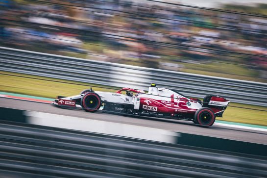 Antonio Giovinazzi (ITA) Alfa Romeo Racing C41.
23.10.2021. Formula 1 World Championship, Rd 17, United States Grand Prix, Austin, Texas, USA, Qualifying Day.
- www.xpbimages.com, EMail: requests@xpbimages.com © Copyright: Bearne / XPB Images