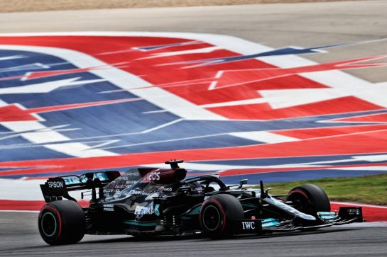 Lewis Hamilton (GBR) Mercedes AMG F1 W12.
23.10.2021. Formula 1 World Championship, Rd 17, United States Grand Prix, Austin, Texas, USA, Qualifying Day.
- www.xpbimages.com, EMail: requests@xpbimages.com © Copyright: Batchelor / XPB Images