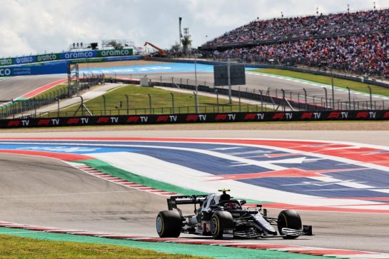 Pierre Gasly (FRA) AlphaTauri AT02.
23.10.2021. Formula 1 World Championship, Rd 17, United States Grand Prix, Austin, Texas, USA, Qualifying Day.
- www.xpbimages.com, EMail: requests@xpbimages.com © Copyright: Batchelor / XPB Images