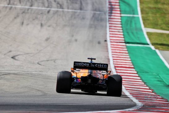 Daniel Ricciardo (AUS) McLaren MCL35M.
23.10.2021. Formula 1 World Championship, Rd 17, United States Grand Prix, Austin, Texas, USA, Qualifying Day.
- www.xpbimages.com, EMail: requests@xpbimages.com © Copyright: Batchelor / XPB Images