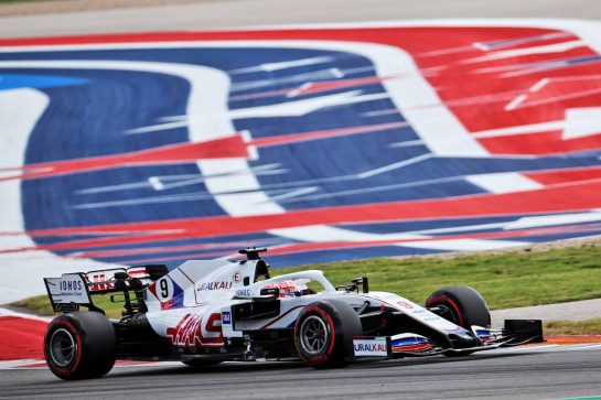 Nikita Mazepin (RUS) Haas F1 Team VF-21.
23.10.2021. Formula 1 World Championship, Rd 17, United States Grand Prix, Austin, Texas, USA, Qualifying Day.
- www.xpbimages.com, EMail: requests@xpbimages.com © Copyright: Batchelor / XPB Images