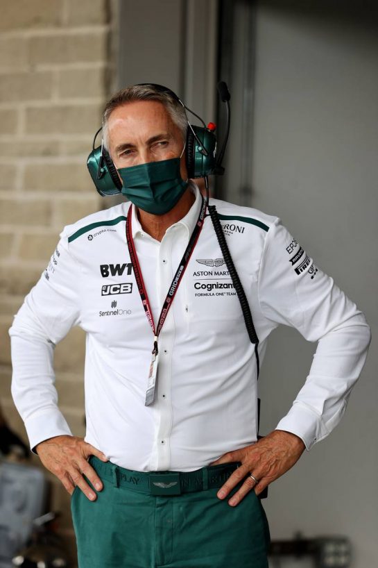 Martin Whitmarsh (GBR) Aston Martin F1 Team Group Chief Executive Officer.
23.10.2021. Formula 1 World Championship, Rd 17, United States Grand Prix, Austin, Texas, USA, Qualifying Day.
- www.xpbimages.com, EMail: requests@xpbimages.com © Copyright: Moy / XPB Images