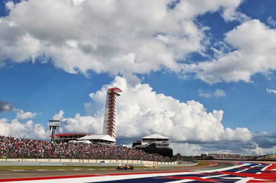 Daniel Ricciardo (AUS) McLaren MCL35M.
23.10.2021. Formula 1 World Championship, Rd 17, United States Grand Prix, Austin, Texas, USA, Qualifying Day.
- www.xpbimages.com, EMail: requests@xpbimages.com © Copyright: Moy / XPB Images