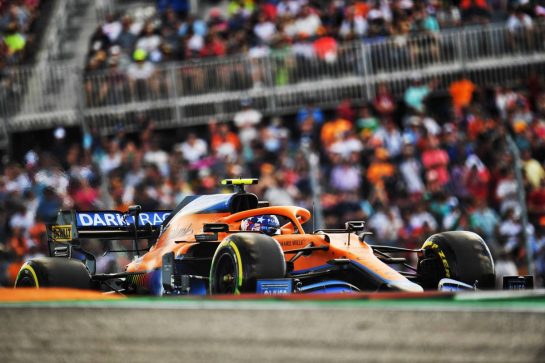 Lando Norris (GBR) McLaren MCL35M.
23.10.2021. Formula 1 World Championship, Rd 17, United States Grand Prix, Austin, Texas, USA, Qualifying Day.
- www.xpbimages.com, EMail: requests@xpbimages.com © Copyright: Price / XPB Images