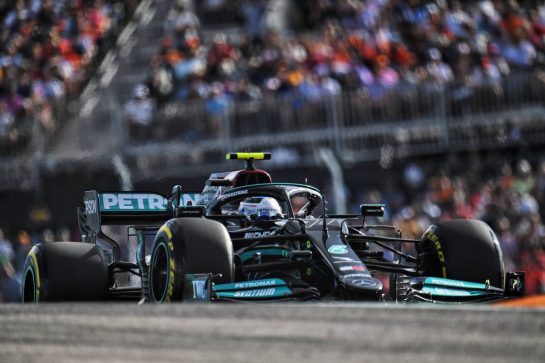 Valtteri Bottas (FIN) Mercedes AMG F1 W12.
23.10.2021. Formula 1 World Championship, Rd 17, United States Grand Prix, Austin, Texas, USA, Qualifying Day.
- www.xpbimages.com, EMail: requests@xpbimages.com © Copyright: Price / XPB Images