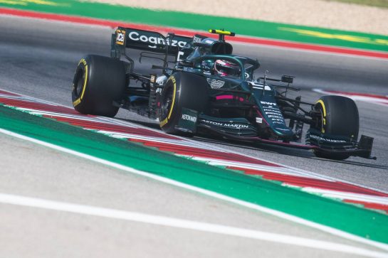 Sebastian Vettel (GER) Aston Martin F1 Team AMR21.
24.10.2021. Formula 1 World Championship, Rd 17, United States Grand Prix, Austin, Texas, USA, Race Day.
- www.xpbimages.com, EMail: requests@xpbimages.com © Copyright: Price / XPB Images