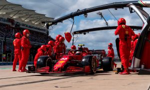 Sainz: Slow pit stops costing Ferrari 'quite a lot of points'