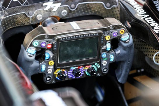 Mercedes AMG F1 W12 steering wheel.
04.11.2021. Formula 1 World Championship, Rd 18, Mexican Grand Prix, Mexico City, Mexico, Preparation Day.
- www.xpbimages.com, EMail: requests@xpbimages.com © Copyright: Batchelor / XPB Images