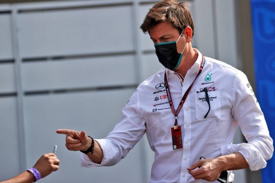 Toto Wolff (GER) Mercedes AMG F1 Shareholder and Executive Director.
05.11.2021. Formula 1 World Championship, Rd 18, Mexican Grand Prix, Mexico City, Mexico, Practice Day.
- www.xpbimages.com, EMail: requests@xpbimages.com © Copyright: Batchelor / XPB Images