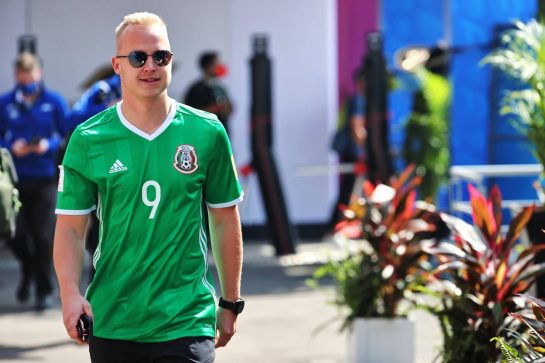 Nikita Mazepin (RUS) Haas F1 Team.
05.11.2021. Formula 1 World Championship, Rd 18, Mexican Grand Prix, Mexico City, Mexico, Practice Day.
- www.xpbimages.com, EMail: requests@xpbimages.com © Copyright: Batchelor / XPB Images