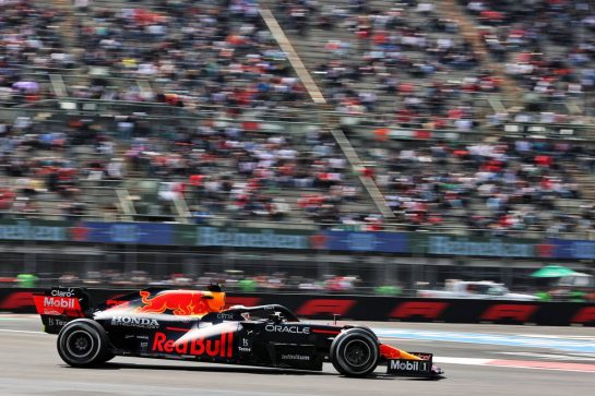 Max Verstappen (NLD) Red Bull Racing RB16B.
05.11.2021. Formula 1 World Championship, Rd 18, Mexican Grand Prix, Mexico City, Mexico, Practice Day.
- www.xpbimages.com, EMail: requests@xpbimages.com © Copyright: Batchelor / XPB Images