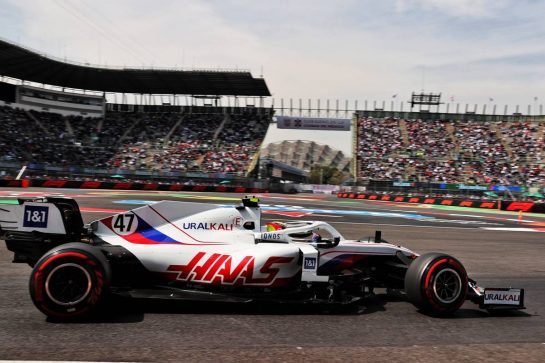 Mick Schumacher (GER) Haas VF-21.
05.11.2021. Formula 1 World Championship, Rd 18, Mexican Grand Prix, Mexico City, Mexico, Practice Day.
- www.xpbimages.com, EMail: requests@xpbimages.com © Copyright: Batchelor / XPB Images