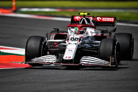 Antonio Giovinazzi (ITA) Alfa Romeo Racing C41.
05.11.2021. Formula 1 World Championship, Rd 18, Mexican Grand Prix, Mexico City, Mexico, Practice Day.
- www.xpbimages.com, EMail: requests@xpbimages.com © Copyright: Carrezevoli / XPB Images